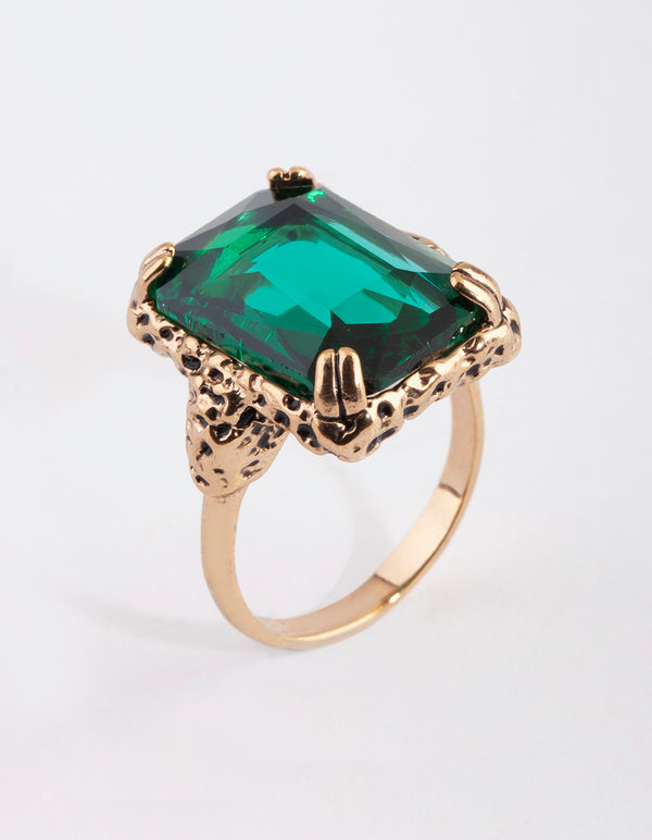 Emerald Square Cut Stone On Gold Band