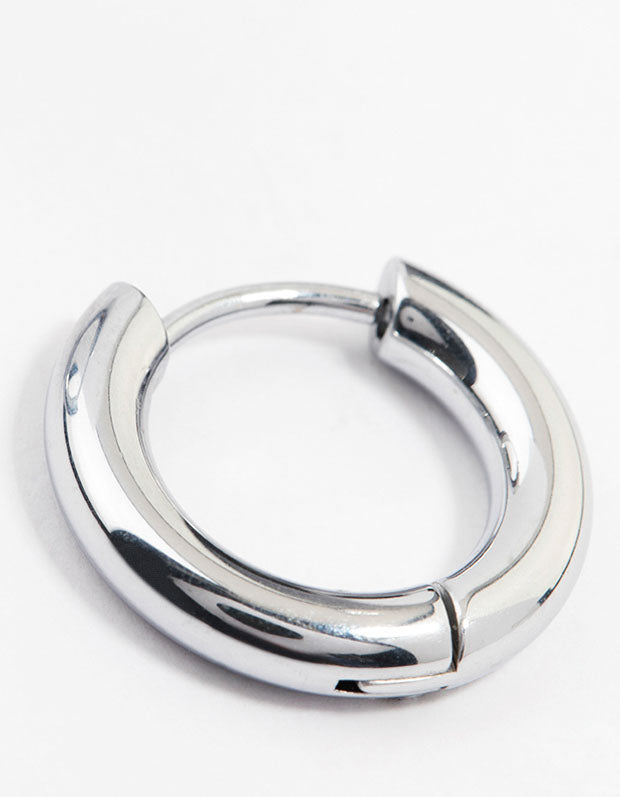 Highlighting waterproof stainless steel clicker hoop earrings 16 MM in silver post detail view