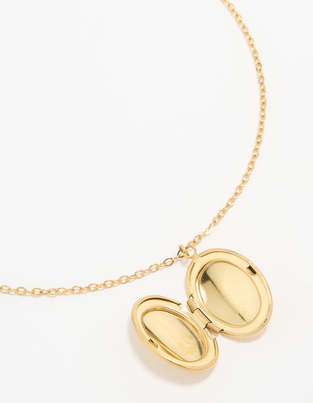 Waterproof Gold Plated Stainless Steel Oval Locket Short Necklace