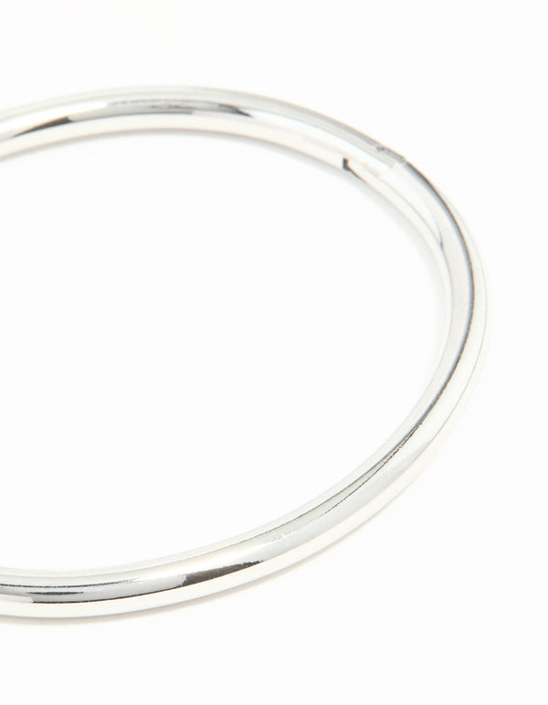 Crafted from waterproof stainless steel simple hinged bangle in silver close up view