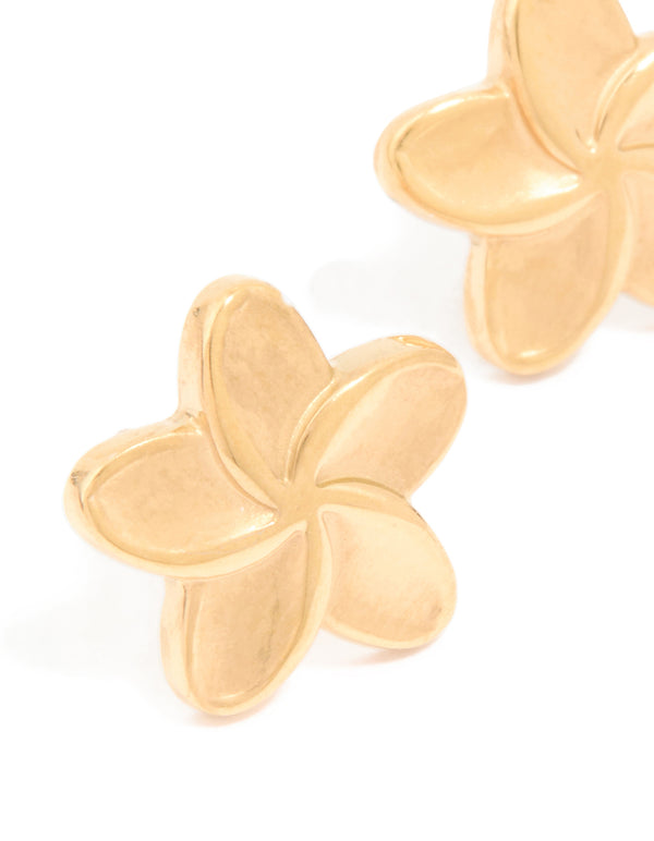 Crafted from waterproof gold plated stainless steel, these smooth flower stud earrings close up view