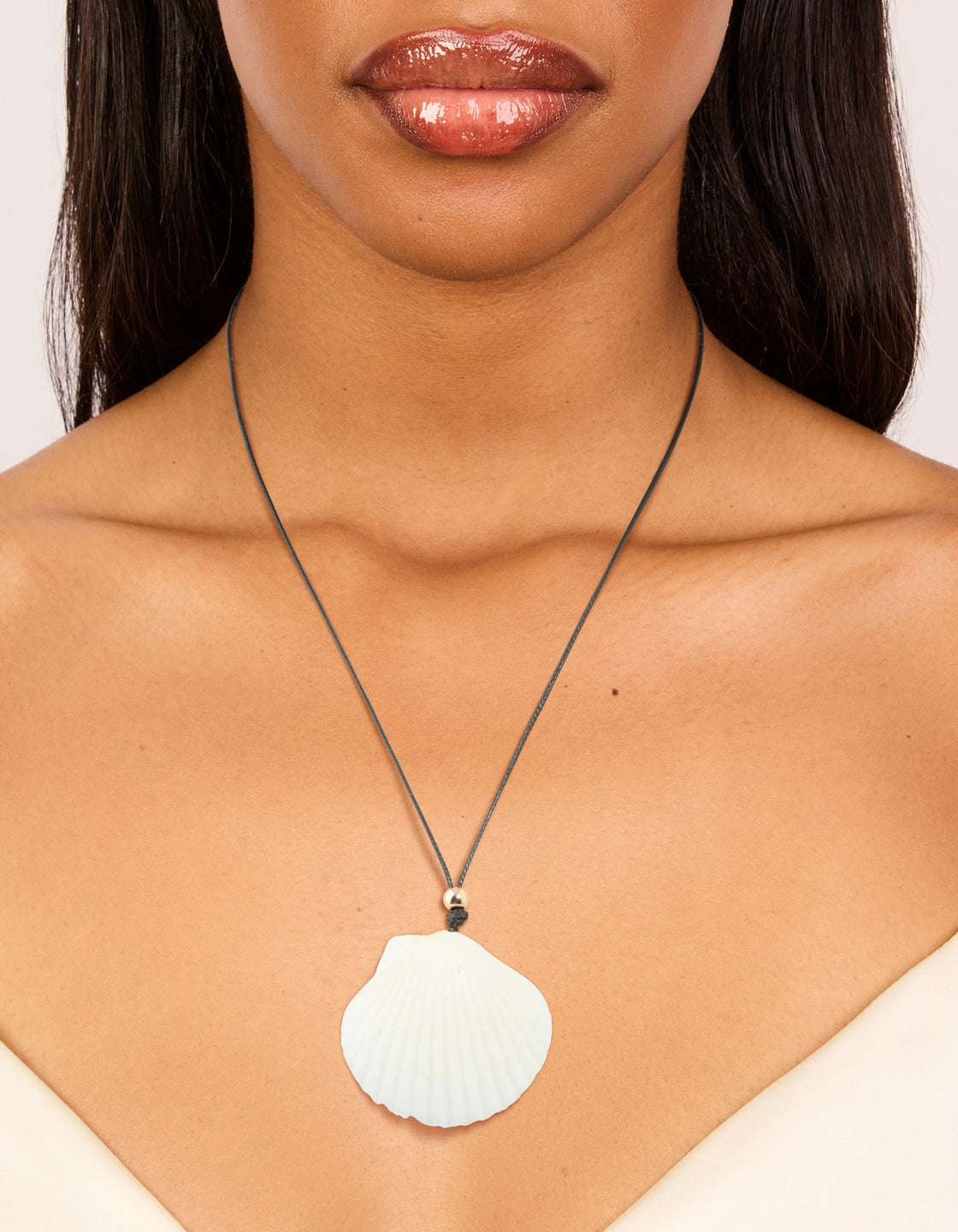 White Clam Shell Cord Necklace