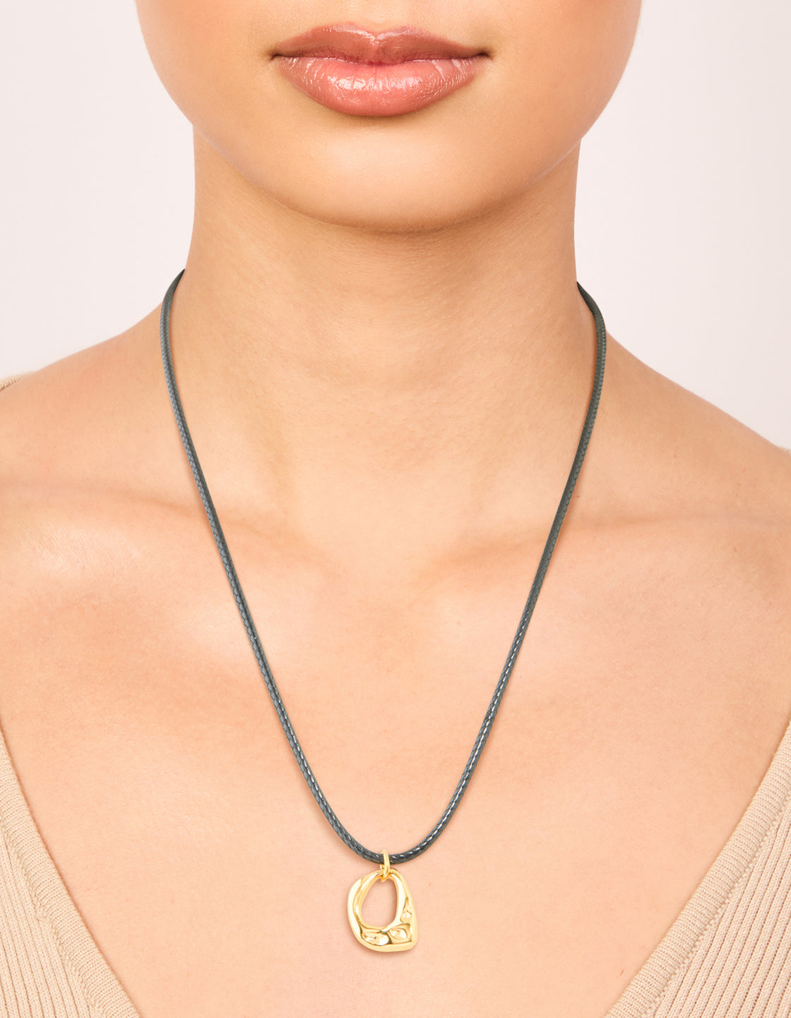 Waterproof Gold Plated Stainless Steel Open Molten Pendant Cord Necklace