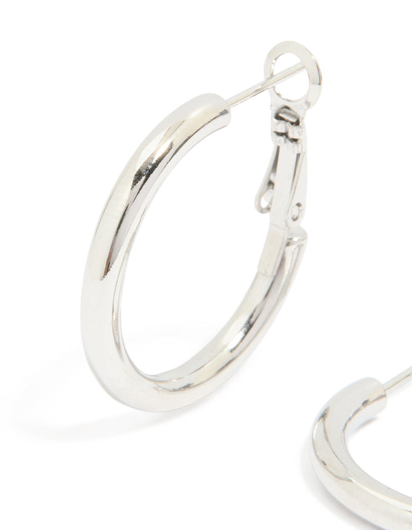 Designed with waterproof stainless steel hoop earrings 30 MM in silver close up view