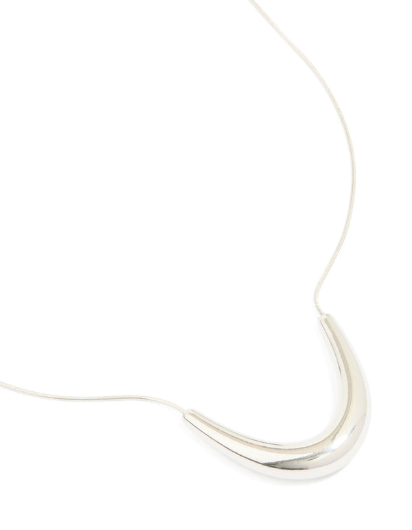 Featuring a waterproof stainless steel U-shape pendant necklace in silver close up view