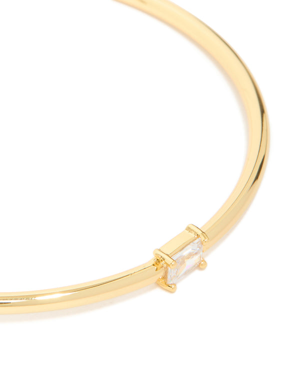 Designed with gold plated cubic zirconia rectangle and teardrop bangles in a 2-pack accents closure detail view