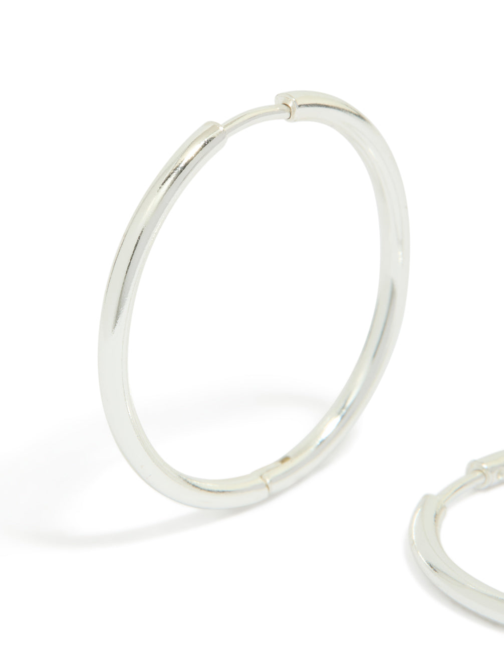Crafted from waterproof silver plated stainless steel clicker hoop earrings 30 MM close up view