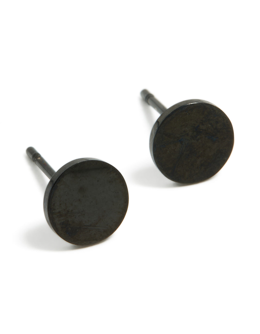 Presenting a pair of 6 MM disc stud earrings crafted from waterproof black coated stainless steel front view