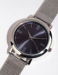 Silver Simple Mesh Strap Watch - link has visual effect only