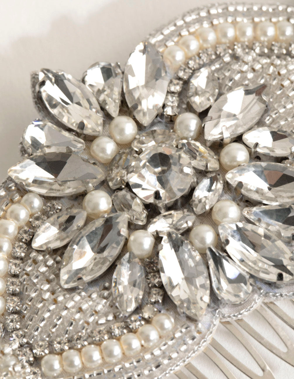 Statement Embossed Pearl Crystal Comb