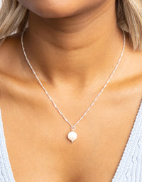 Silver Plated Brass  Flat Pearl Necklace - link has visual effect only