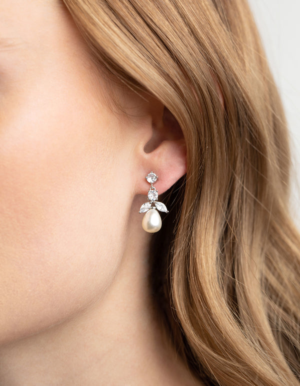 Silver Diamond Simulant Flower Pearl Necklace & Earrings Set