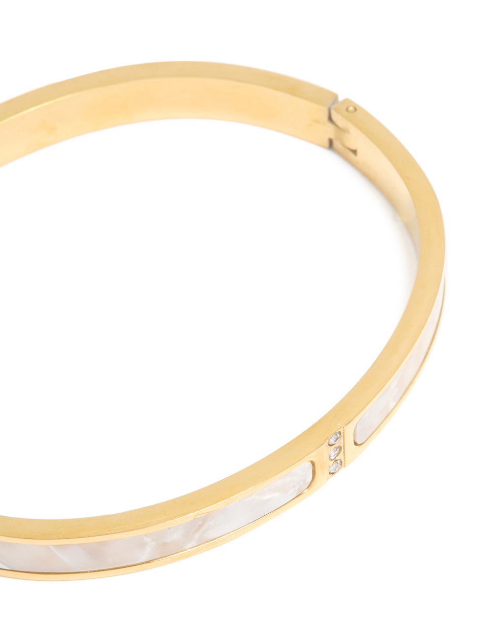 Designed with waterproof gold plated stainless steel and pearl inlay, this hinge bangle features dainty craftsmanship closure detail view