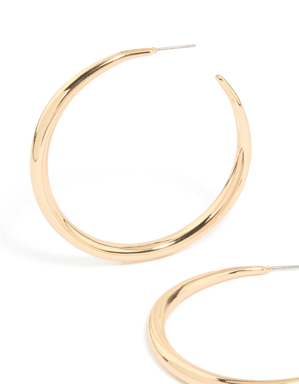 Designed with gold thin plain hoop closure and post detail view