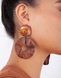 Brown Wooden Wavy Disc Earrings - link has visual effect only